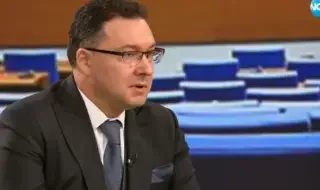 ИЗНЕНАДА! Даниел Митов поиска Главчев да оттегли споразумението си с Украйна!