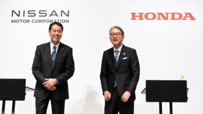 Япония приветства възможното сливане на Honda и Nissan