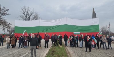 Протестиращи блокираха пътя София-Русе заради водната криза в Плевен