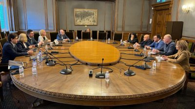 Преговорите за кабинет продължават