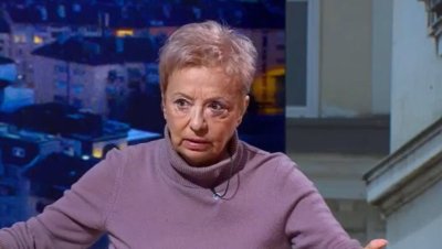 Имам необосновано очакване, че сега Кики и Лена ще предложат депутатите да си дарят заплатите