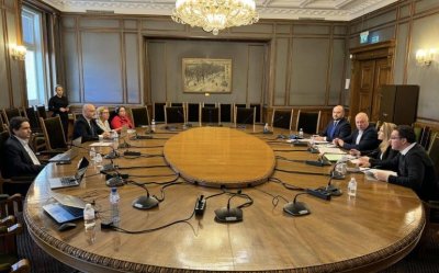 Поредна среща между ГЕРБ и ДБ за съставяне на кабинет