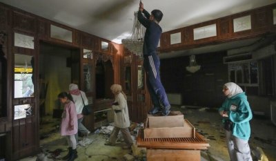 Бунтовници превзеха резиденцията на Башар Асад и други дипломатически мисии в Дамаск (ВИДЕО)