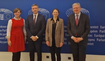 Фондацията на ПЕС се ангажира да подкрепи идейната дискусия и подготовката на кадри на БСП след среща с Вигенин и Пенкова