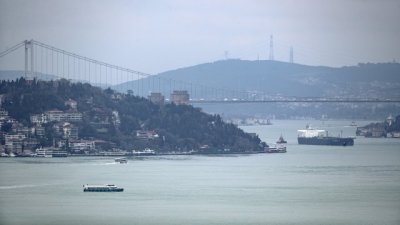 Истанбулският Босфор е затворен временно заради издирване на изчезнали деца