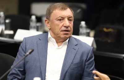 Любовницата Ива Павлова взима лъвския пай от наследството на Трактора, жена му само остатъците