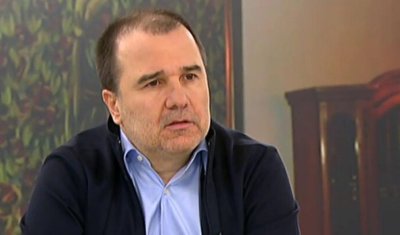 Цеката с цитат от неизвестен гений: Футболните хора са доста по-тъпи от първобитните!
