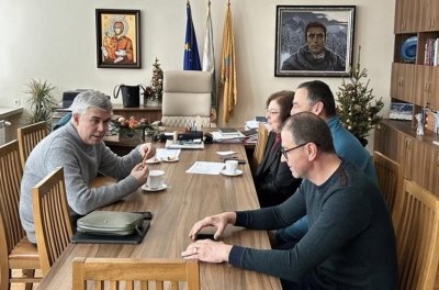 Министърът на енергетиката и кметът на Троян обсъдиха аварийната ситуация с електроподаването