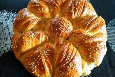 Питка &bdquo;Слънце&ldquo; за новогодишната трапеза: Домашна рецепта за уникален вкус