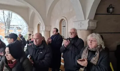 С АПЛОДИСМЕНТИ: Близки, приятели и колеги изпратиха българския композитор Александър Савелиев
