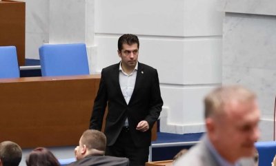 Петков критикува ГЕРБ за политически игри с правосъдието и бюджета