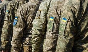 &bdquo;Десетки&ldquo; украински войници дезертираха по време на обучение във Франция