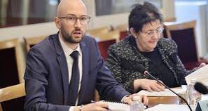 Бюджетната комисия в НС прие специалния закон за приходите и разходите