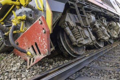 Вагон на товарна композиция дерайлира между Свобода и Чирпан