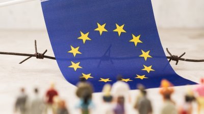 Министрите на вътрешните работи на ЕС обсъждат миграцията в условия на растящо напрежение