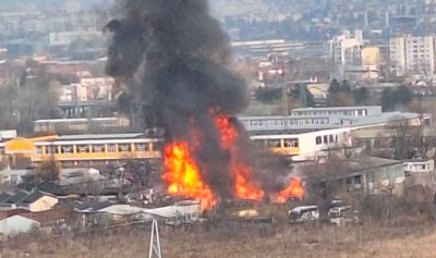 Взривове и пожар на автогара в Бургас (СНИМКИ+ВИДЕО)