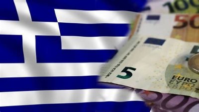 Според данни от национално проучване:1/3 от гърците твърдят, че едва свързват двата края