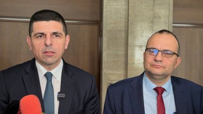 ДБ: Управляващите саботират влизането ни в еврозоната (ВИДЕО)