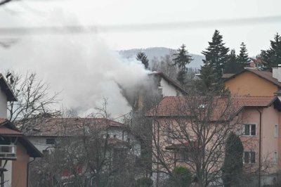 Едно тяло е открито сред отломките след взрива в Банкя