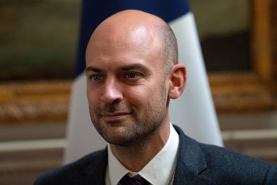 Франция предлага санкции срещу Иран заради задържане на френски граждани