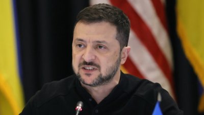 Зеленски критикуван за нарушаване на Женевските конвенции след публикуване на видеа с военнопленници