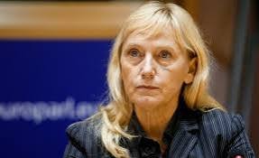 Елена Йончева: Освобождаването на българските моряци е резултат на усилия на всички институции