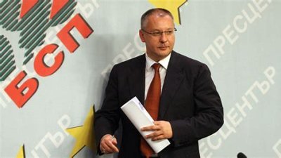 Сергей Станишев се оттегля от надпреварата за лидерския пост в БСП