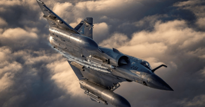 Първият френски изтребител Mirage 2000 вече пристигна в Украйна