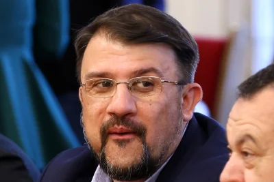 Настимир в ролята на врачка: Другата седмица &ldquo;Величие&rdquo; влиза в парламента!