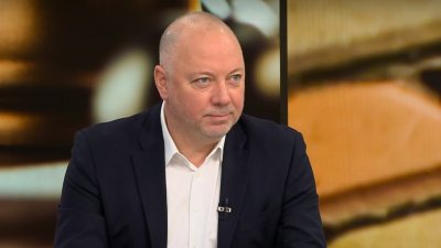 Желязков: Мирът може да се постигне чрез сигурност за Украйна и ЕС