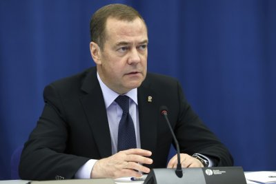 Дмитрий Медведев: Ще преговаряме с Киев, но според новите реалности