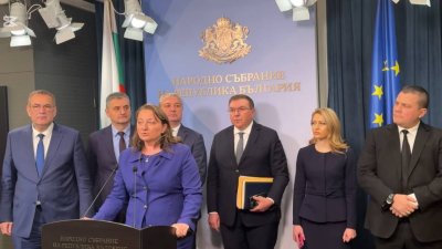 Управляващата коалиция свика извънреден брифинг, посветен на бюджета (ВИДЕО)