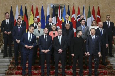 Лидерите на срещата в Лондон се обединиха около план за Украйна и по-големи разходи за отбрана (СНИМКИ)