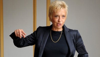Диана Дамянова: Парламентът затъва в срамни скандали