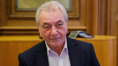 Червените, бизнесът и синдикатите изразиха своята подкрепа за Росен Карадимов за шеф на КЗК