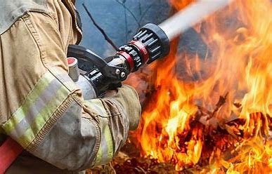  Пожар избухна в блок в София, спешно евакуираха сградата