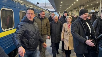 Фон дер Лайен и Коща пристигнаха в Киев (ВИДЕО)