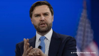 Вицепрезидентът на САЩ: Европа настройва Зеленски за безкрайна война
