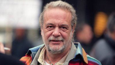 Евгений Дайнов напълно изплиска! Нарече Тръмп маймуна и го обяви за агент на Кремъл!