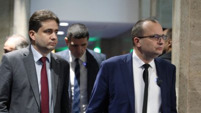ДБ призова правителството за категорична позиция в подкрепа на Украйна и европейската сигурност