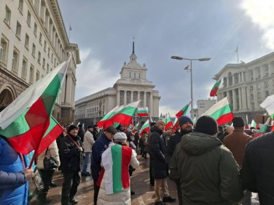 Синдикат &bdquo;Подкрепа&ldquo; заплашва с протести, ако няма увеличение на заплатите в Бюджет 2025