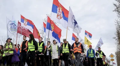 МВнР: Българите и превозвачите да избягват пътувания до Сърбия на 15 и 16 март заради протести