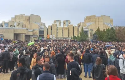 Гняв и протести в Кочани: Граждани разбиха дискотеката