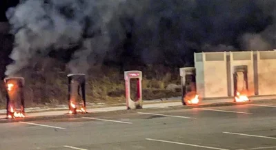 Умишлен палеж на Tesla Supercharger станции в Литълтън, Масачузетс