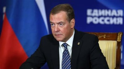 Дмитрий Медведев: Румъния е изгубила демокрацията си