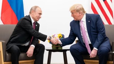 Тръмп: Планирам разговор с Путин във вторник, шансът за мир в Украйна е голям