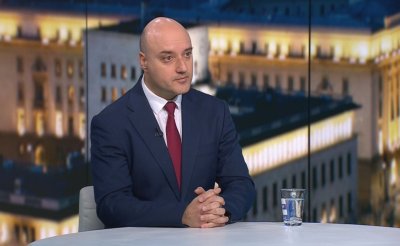 Атанас Славов: ПП-ДБ няма да подкрепят текстове, които предвиждат "наливане на пари в кофа без дъно"