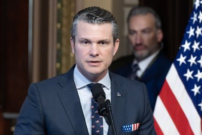 Министърът на отбраната на САЩ съкращава до 10% от ръководния състав на армията