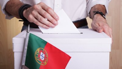 Португалия насрочи нови избори на 18 май след краха на правителството