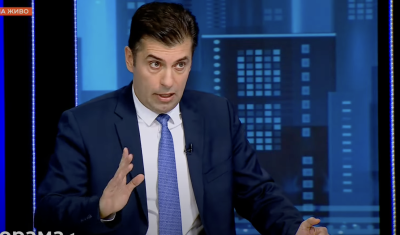Калина Андролова: Кирил Петков разказва перманентни измами и халюциниращи разкази